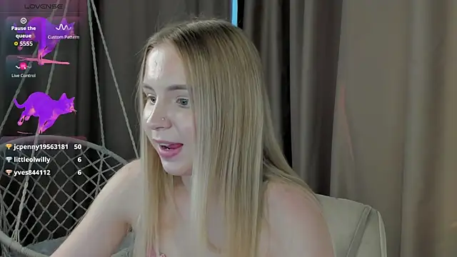 دردشة Linda__Bloom الجنسية المباشرة