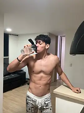 Czat XXX na żywo – Luke_Muscle
