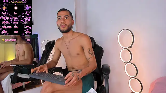 Chat XXX en directo de MaxPower003