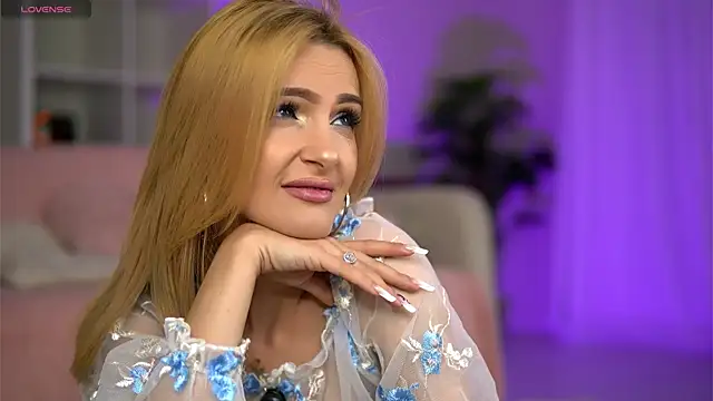 CataleyaKirk's Live XXX Chat