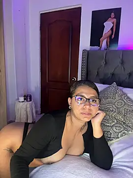 Chat +18 de ema_zoe ao vivo