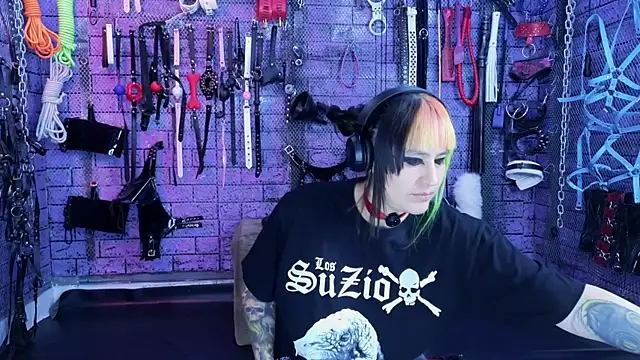 PANDORANEZZ: онлайн-секс-чат