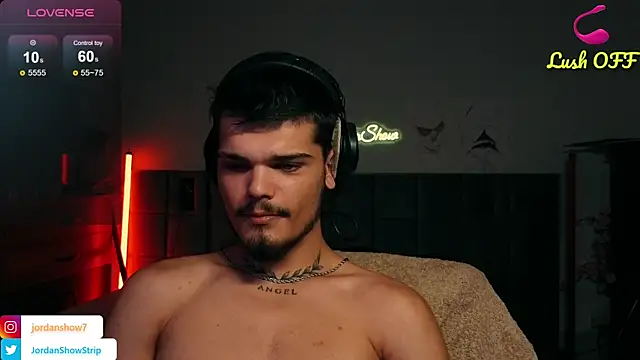 JordanShow's Live XXX Chat