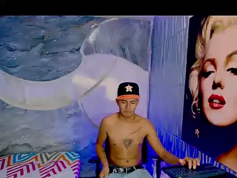 NIO_KLOUDS_ live XXX chat