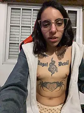 Poison_Ivy_29 live XXX chat