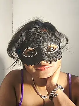 DIRTYSECRET_QUEEN_07: απευθείας συνομιλία ΧΧΧ