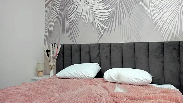 BlondeSambuca's Live XXX Chat