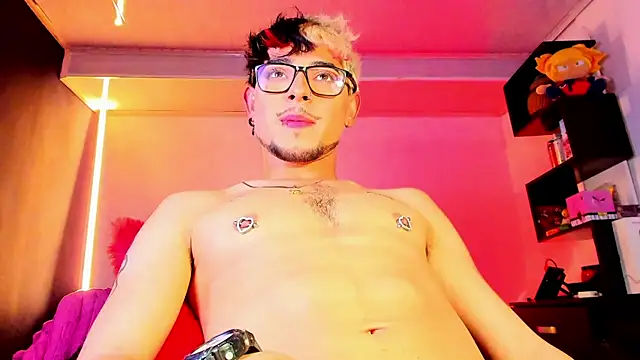 Dominik_Eclipse Adlı Modelin Canlı XXX Sohbeti