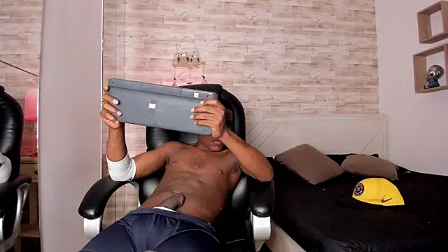 Dick_banksn Live XXX chat