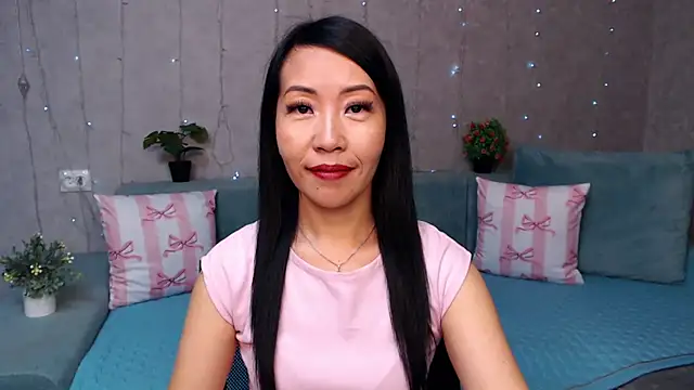 LiaPak Live XXX-Chat