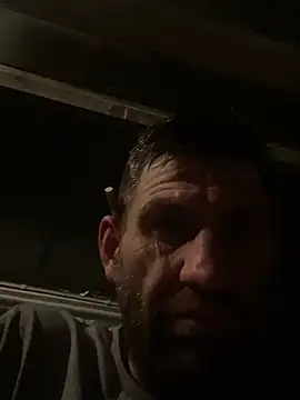 BigDEZZZzz 在線直播表演