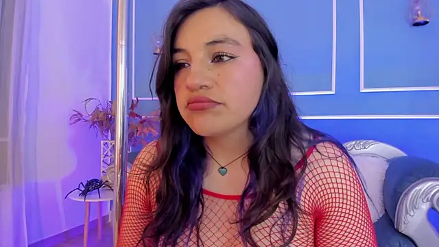TaraTaylorr Chat XXX in diretta