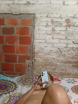 XXX chat uživo modela marinita13