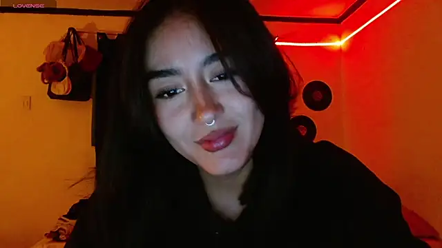 Chat XXX en directo de ludo_kitty