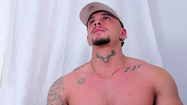 Chat +18 de NoahhBrown ao vivo