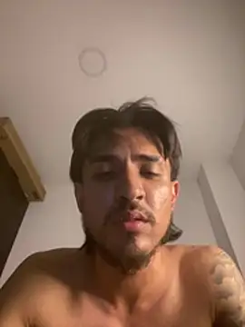 Kriss_Edwards' Live XXX Chat