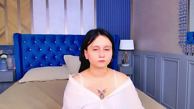 Tina_Mercer Adlı Modelin Canlı XXX Sohbeti