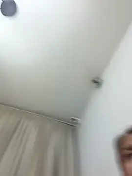 Hall_16 Live XXX-chat