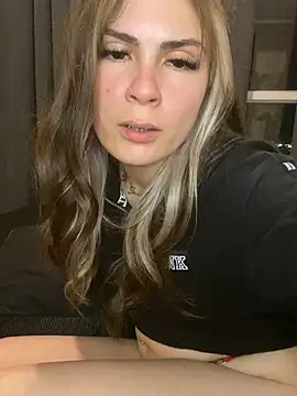 XXX chat uživo modela Pastoralrousy