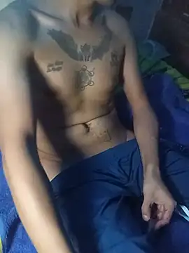 M3ThCl0uds Show Webcam