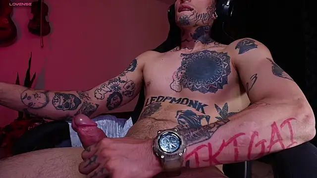 XXX chat uživo modela Ryuk_it