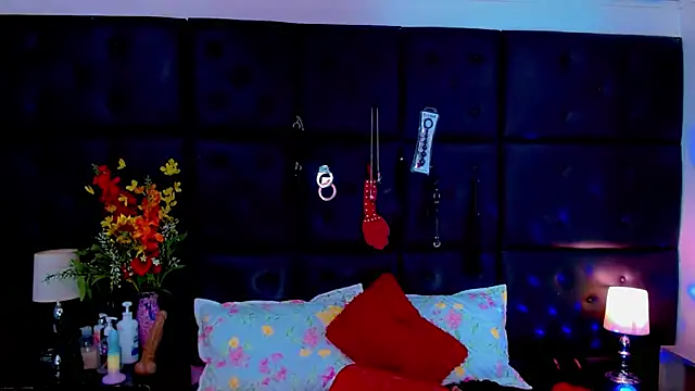 Cloelombard's Live XXX Chat