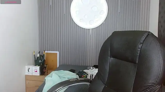 Julian_Smith21 XXX чат на живо