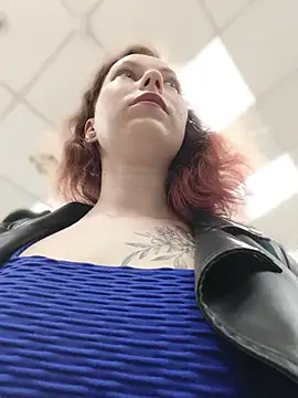 Frost_foxy – Live XXX-chat