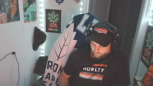 GeneralXMillyX's Live XXX Chat
