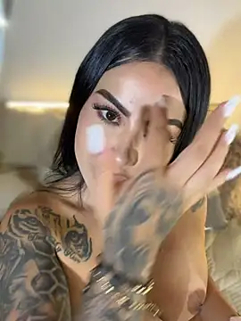KimberlyWalton Adlı Modelin Canlı XXX Sohbeti