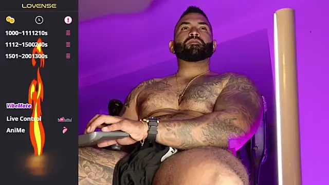 XXX chat uživo modela Max-prada