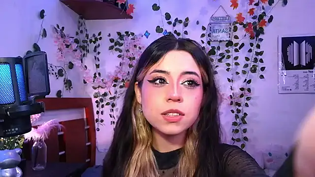 Kittyuwu_: απευθείας συνομιλία ΧΧΧ