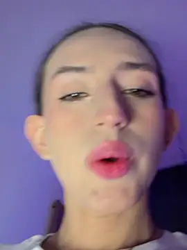 دردشة pinky_peach الجنسية المباشرة