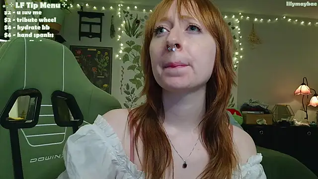 LilyMayBae Chat XXX in diretta