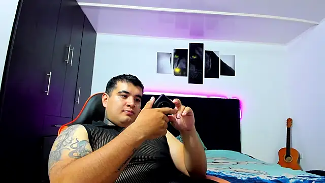 Chat XXX ao vivo de thiago__cp01
