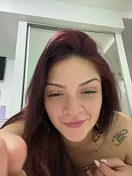Danielaeliana 即時 XXX 聊天