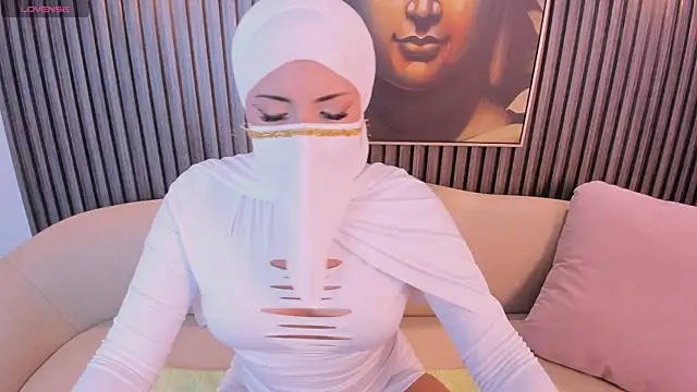 XXX chat uživo modela juli_thali