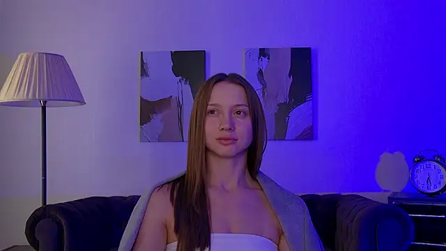 LoraVey's Live XXX Chat
