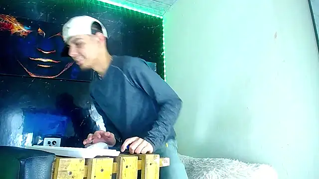 LuxeCouple XXX чат на живо