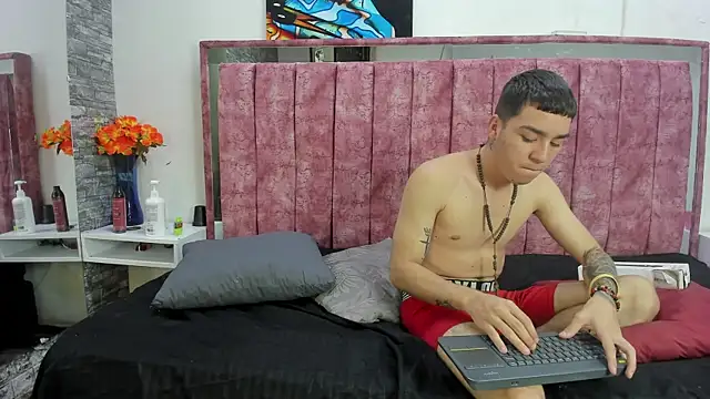 lucy_78_sweet Obrolan Langsung XXX