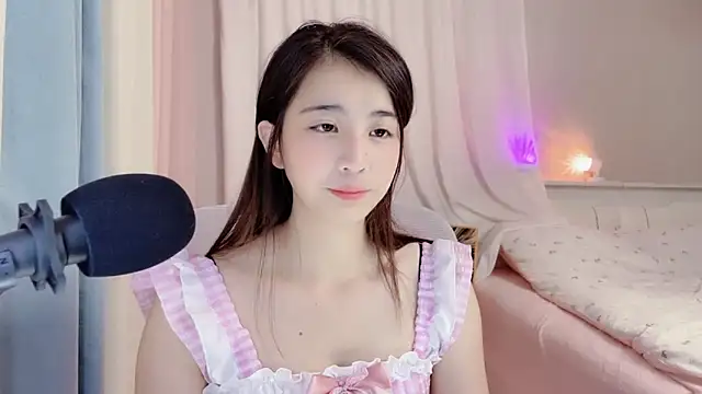 amy-6668's Live XXX Chat