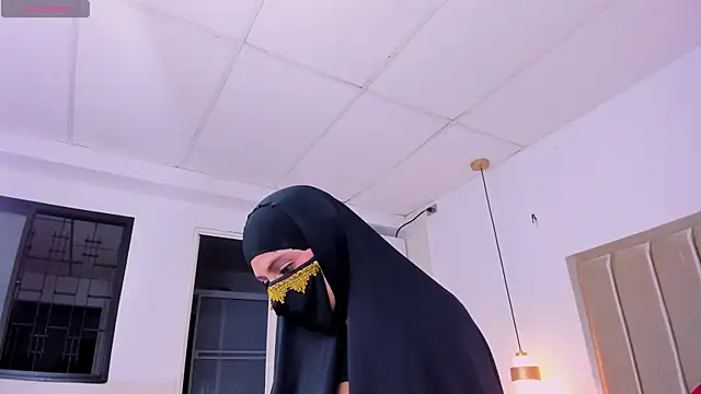 aisha_k Adlı Modelin Canlı XXX Sohbeti