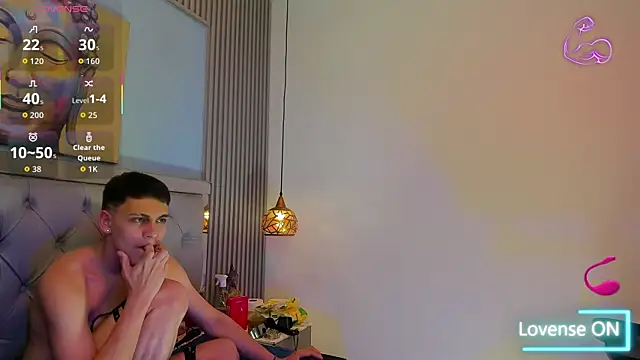 Živý XXX chat Ethanx18_