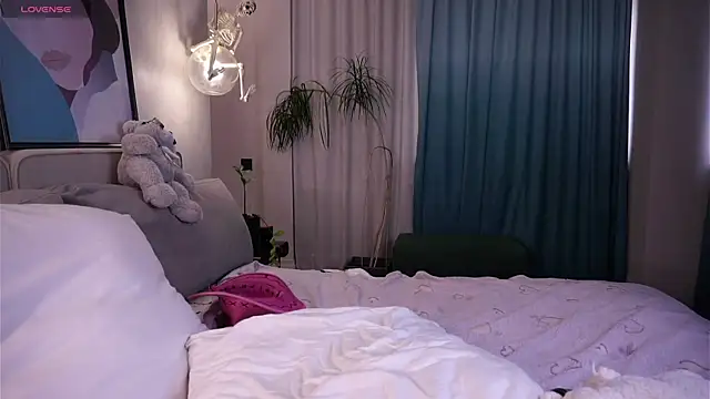 QueenieGitt's Live XXX Chat