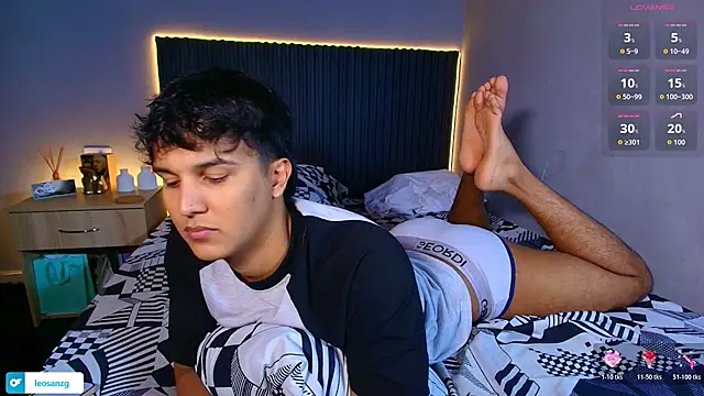 Leo_Savage_ Live XXX-Chat
