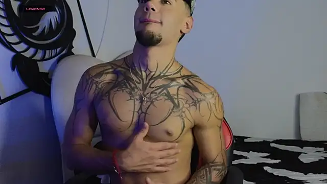 Chat +18 de imAdamhot ao vivo