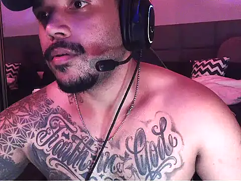 Ale_Mineiro Chat XXX in diretta
