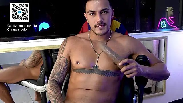 aaron_bolt Chat XXX in diretta