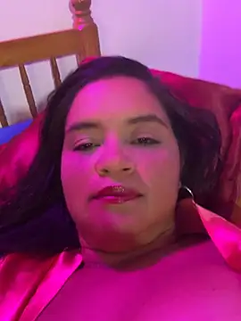 Ivanna18_x লাইভ XXX চ্যাট