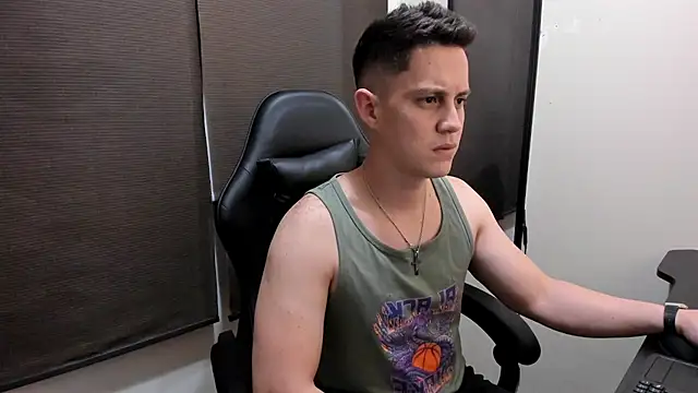 KendricTorres Pertunjukan Webcam